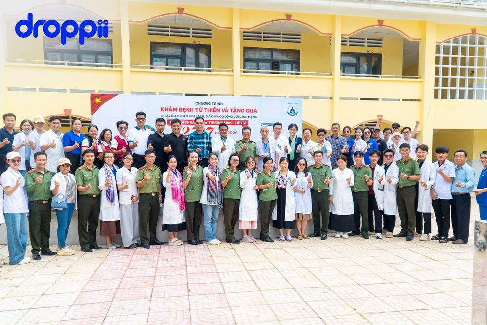 Droppii, Bệnh viện Nhi đồng 1 và Công an TP. Cần Thơ tại chương trình khám bệnh, tặng quà xã Phú Hữu