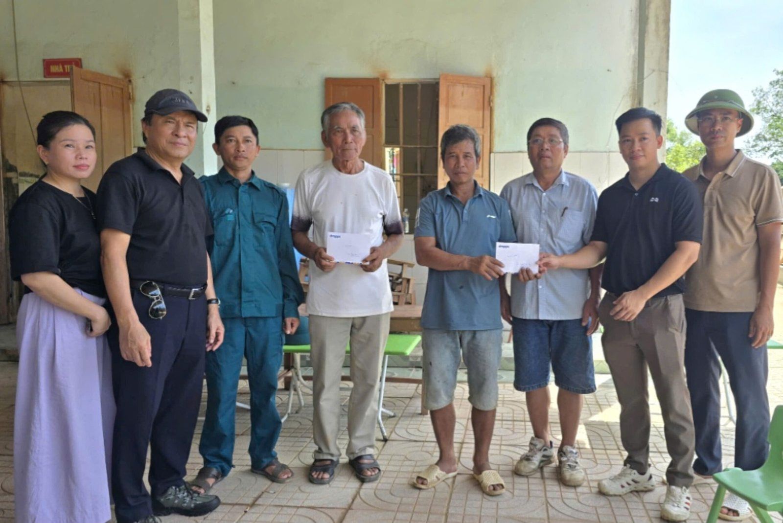 Đoàn thăm gia đình có hoàn cảnh khó khăn tại xã Tân An