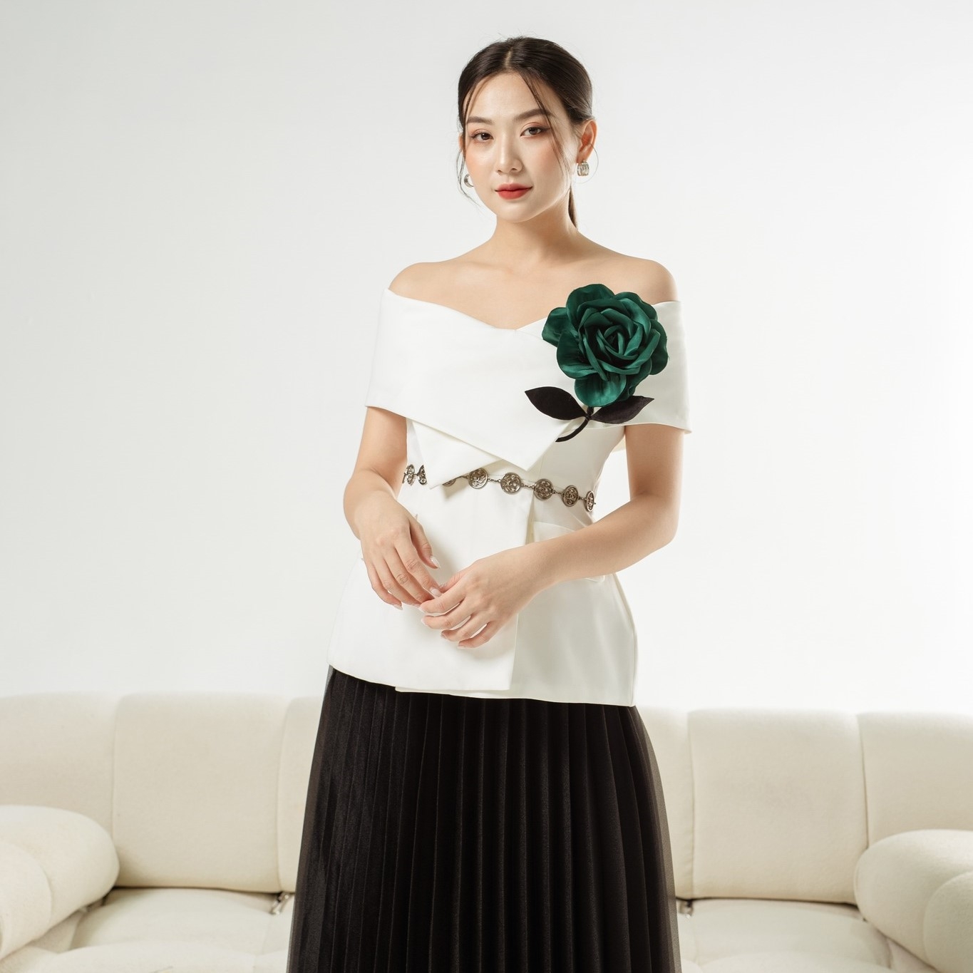 Set váy Áo Vest bệt vai Hebe
