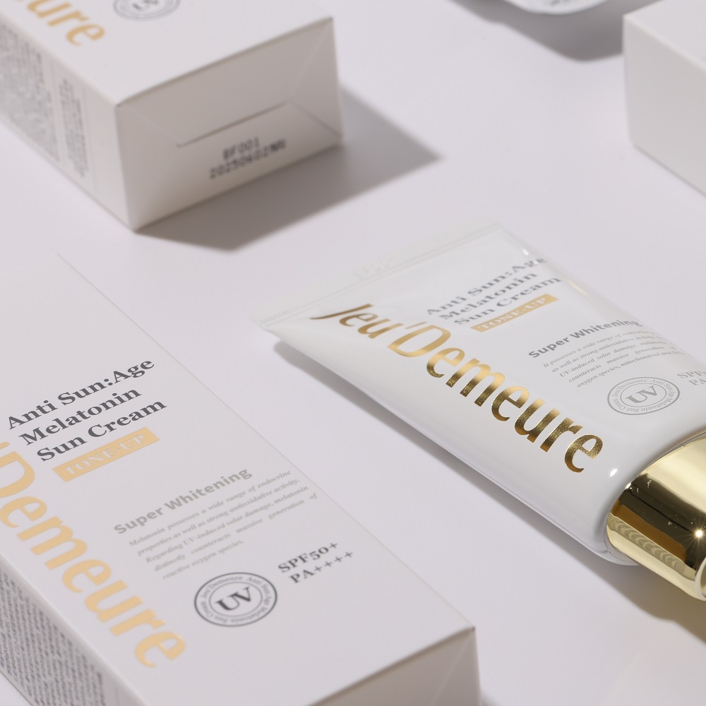 Kem chống nắng Melatonin Jeu’Demeure – Nâng tone da (tuýp 50ml)