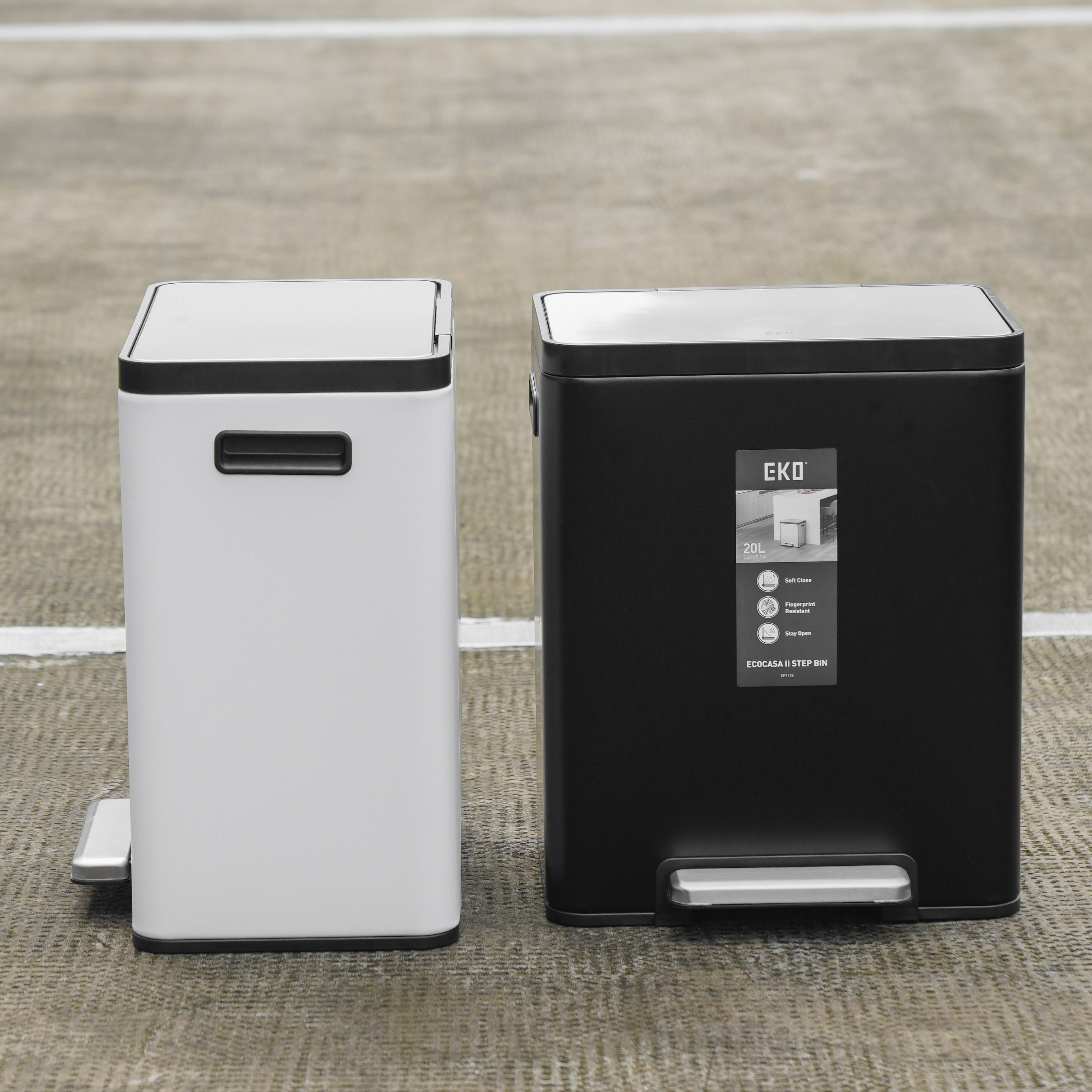 Thùng rác inox 20L nắp bật, chống ồn Eko - Đen_384624