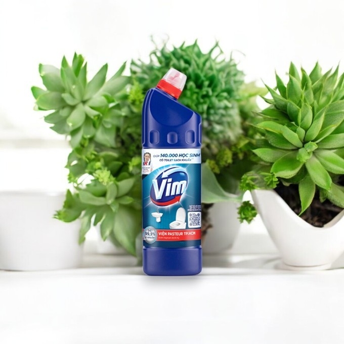 Toilet xanh biển VIM chai 880ml