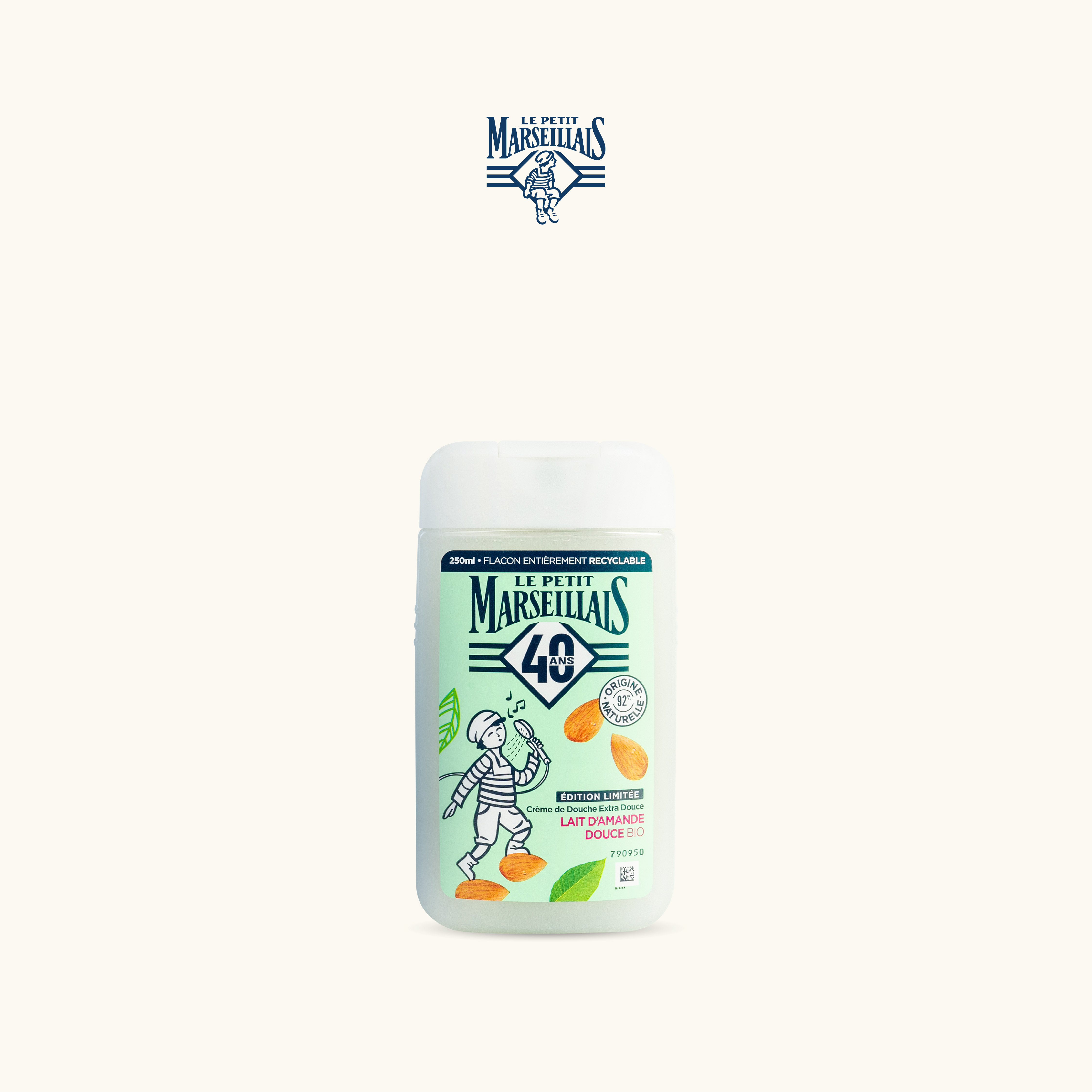 Sữa Tắm dạng kem/ Gel tắm 92% hữu cơ LE PETIT MARSEILLAIS 250ml Chiết xuất Hạnh nhân hữu cơ 