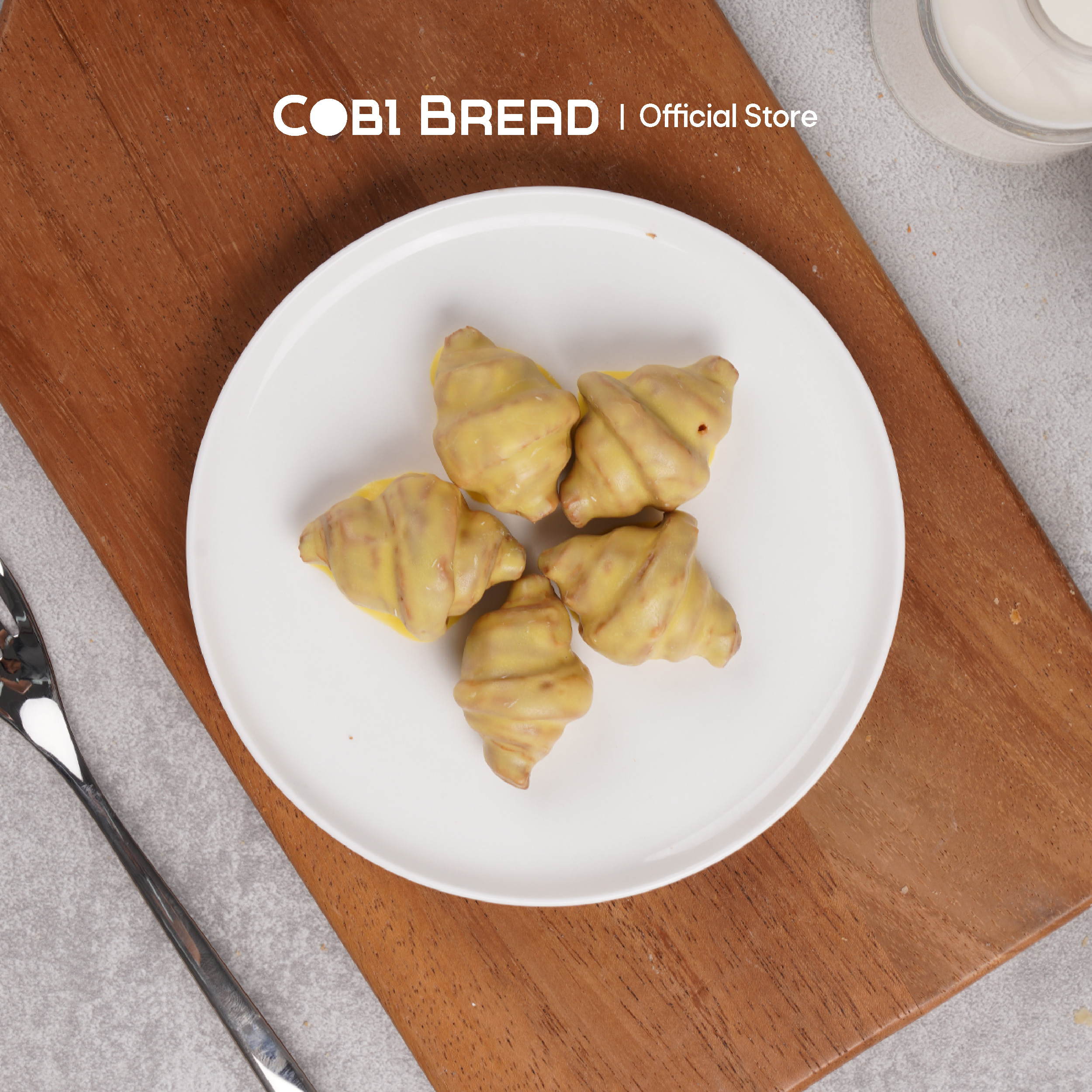104099_Combo 4 túi bánh snack mini croissant hương chuối