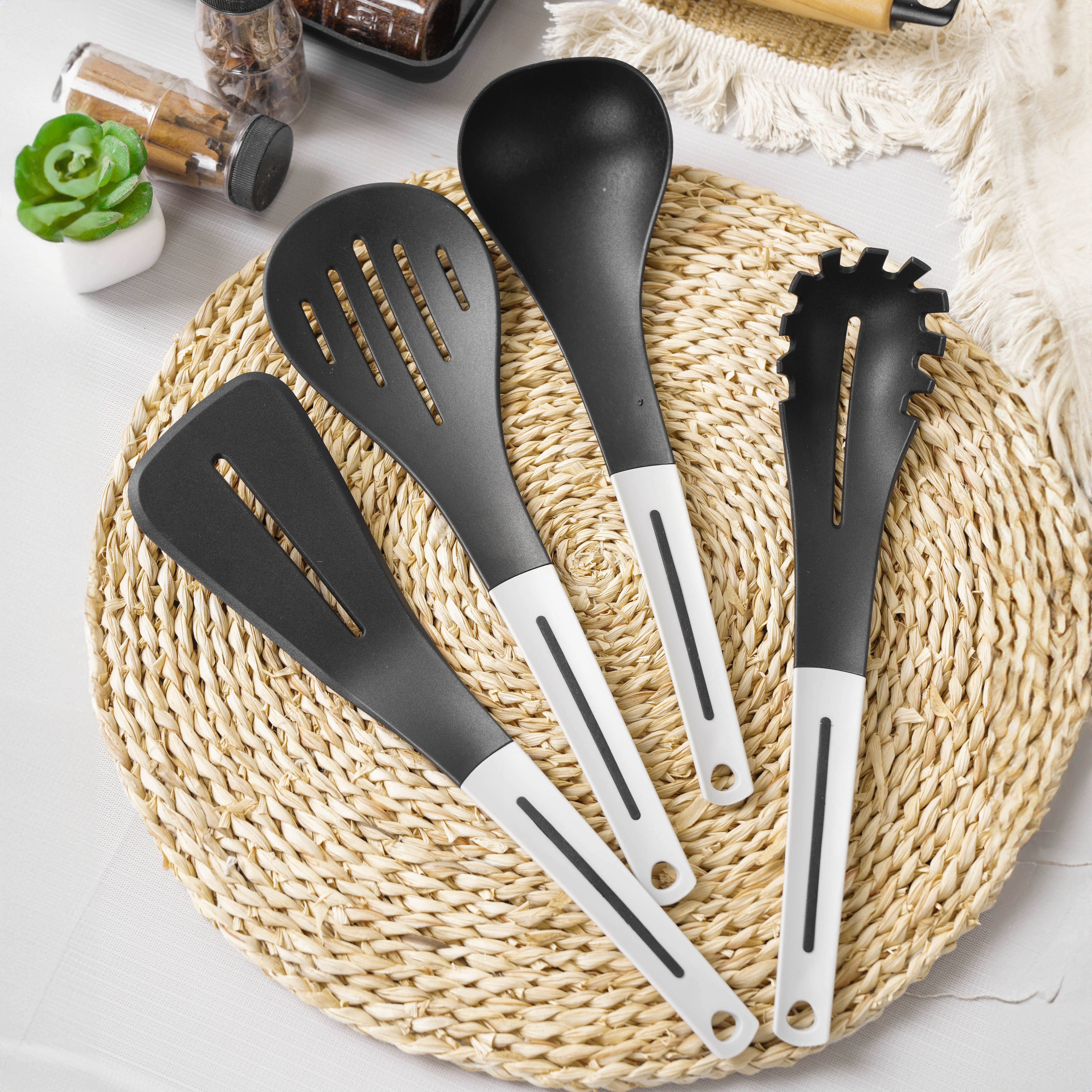 Xẻng nilon chiên xào chống dính_369920 - 8