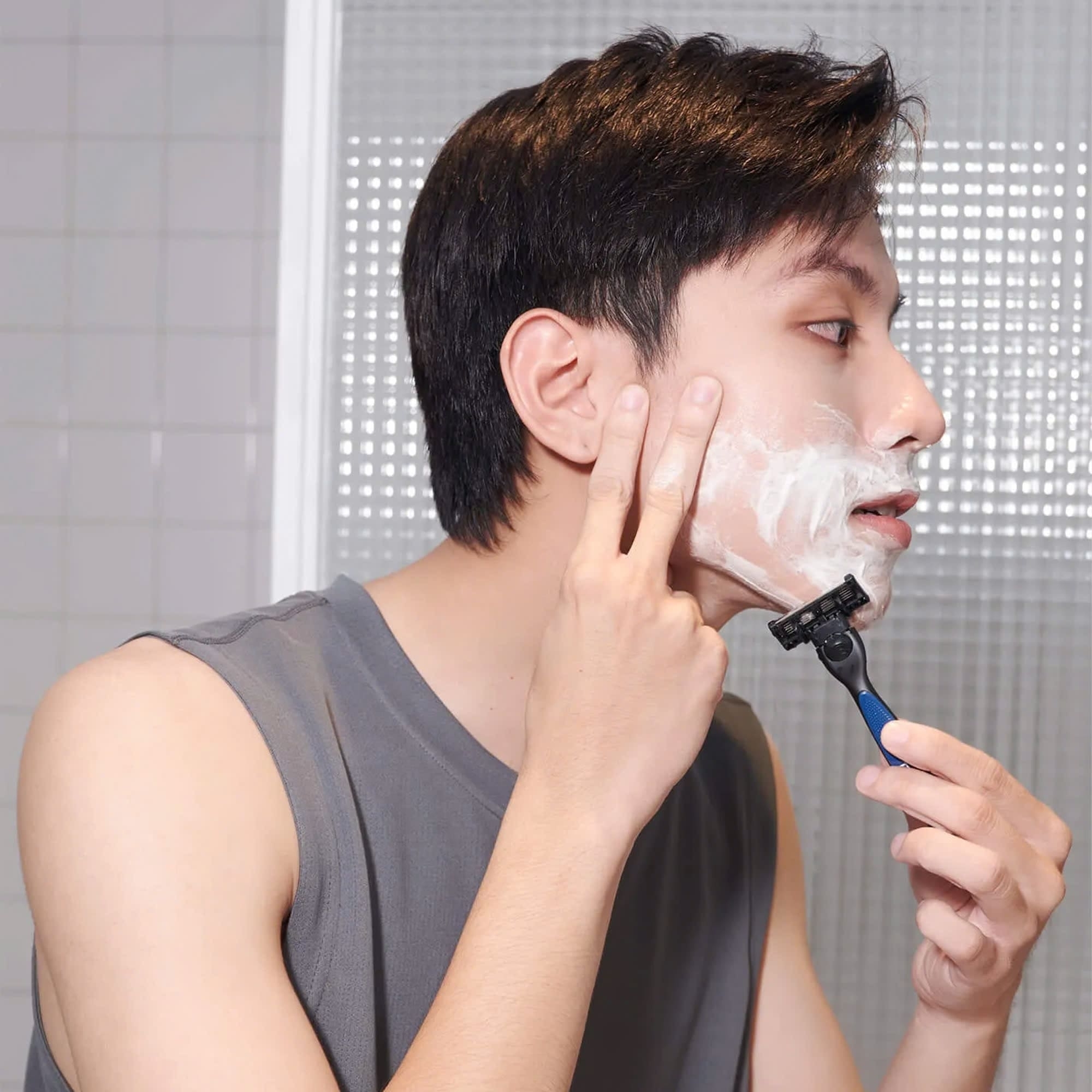 Bộ dao cạo râu CM24 5 lưỡi kèm móc treo