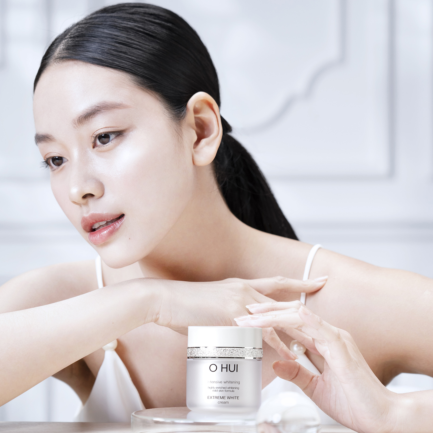 Set OHUI dưỡng sáng và duy trì độ ẩm cho da (nước hoa hồng - sữa dưỡng - kem đêm)