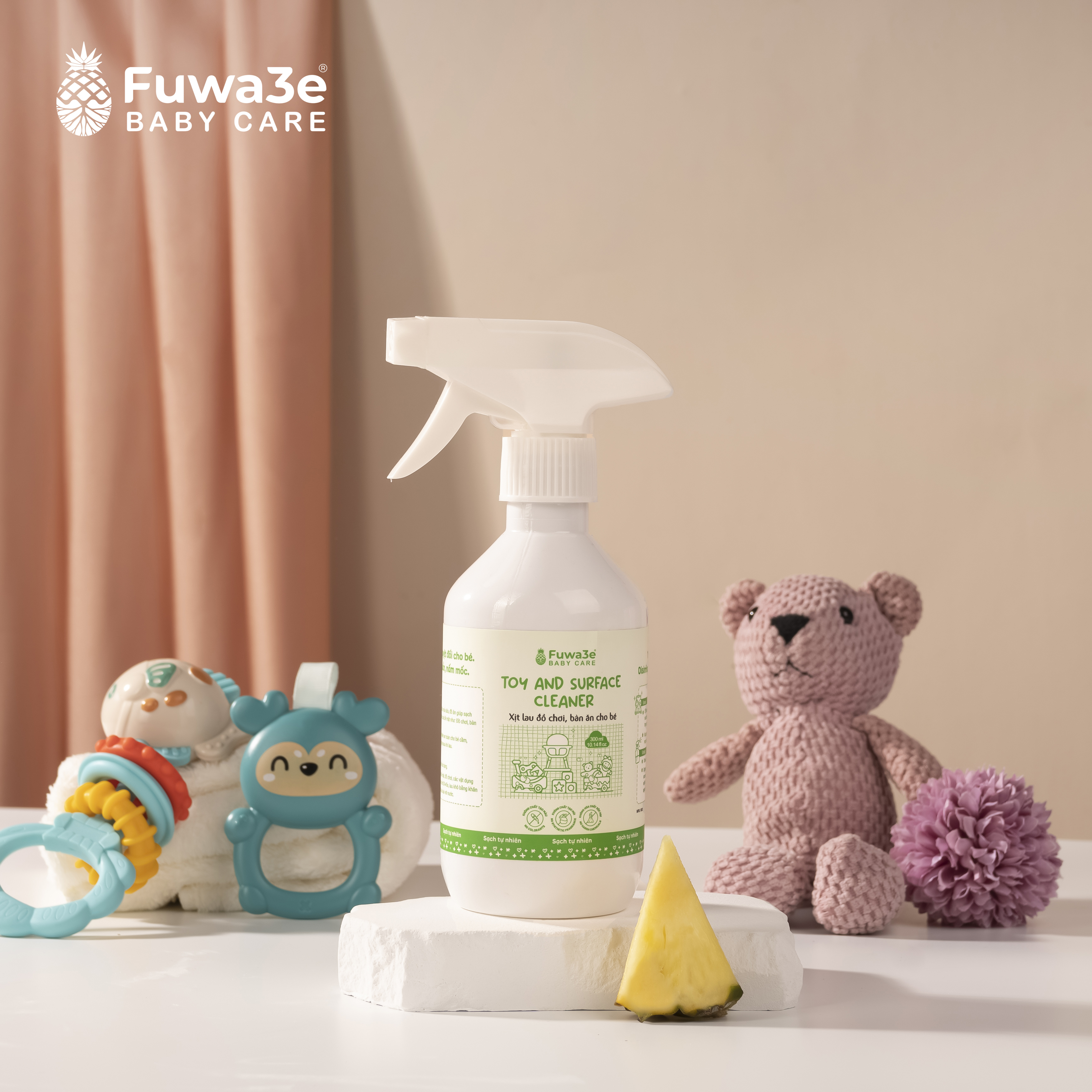 Xịt lau đồ chơi, bàn ăn 90% enzyme an toàn trong phòng kín cho bé FUWA3E 300ml - Phân phối chính hãng
