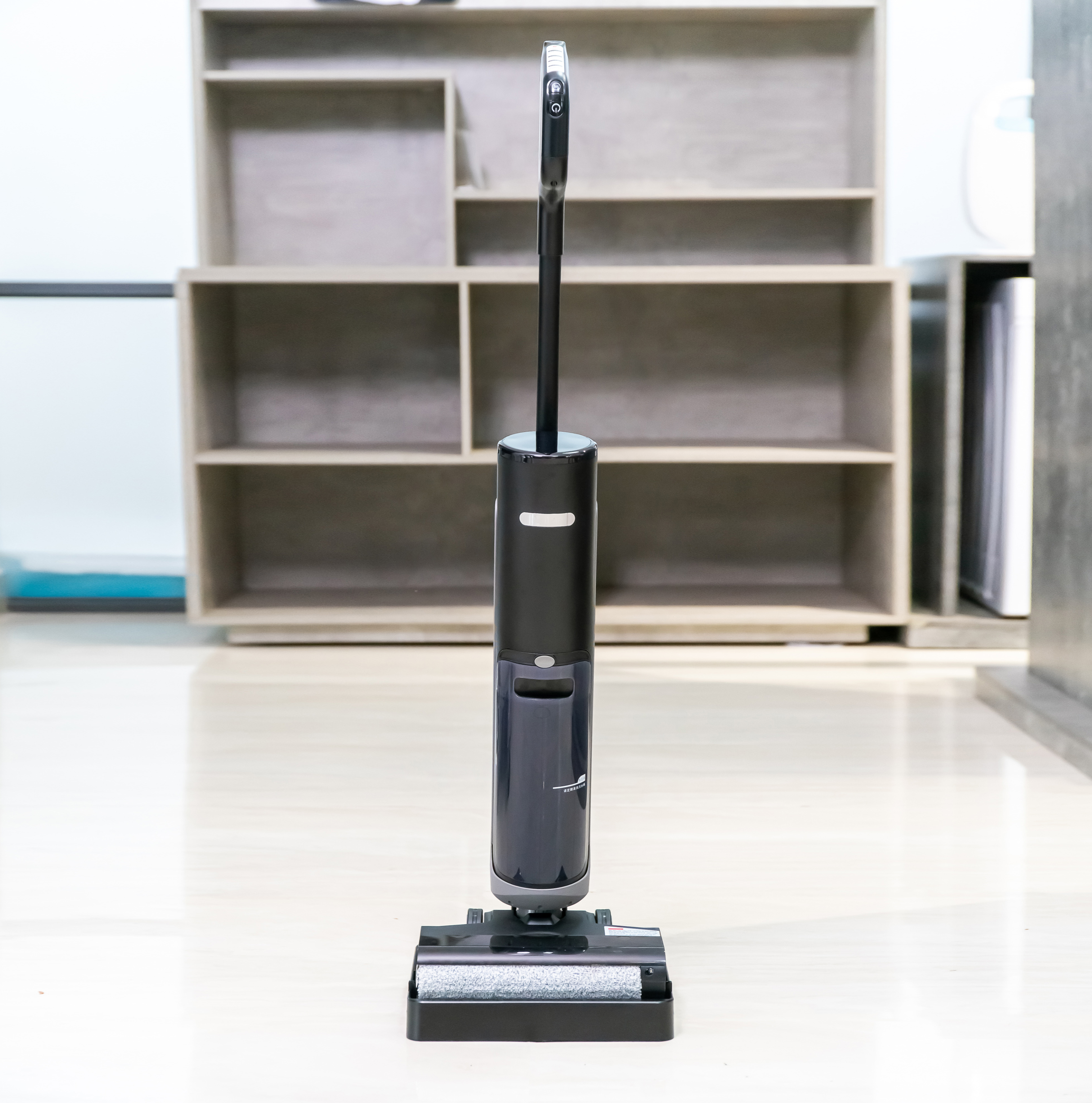 Máy lau sàn cầm tay KU FLL2405