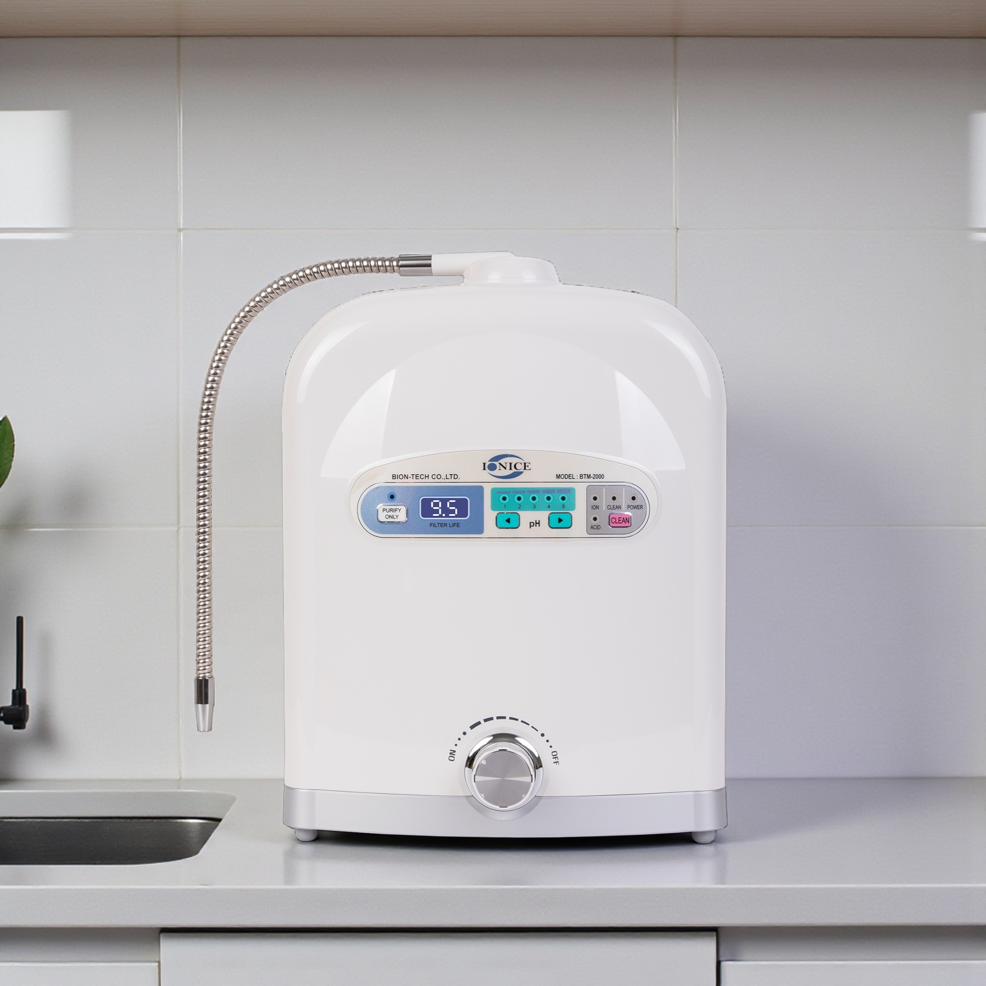 Máy lọc nước công nghệ điện giải ion kiềm dùng trong gia đình, model: BTM-2000, nhãn hiệu Biontech