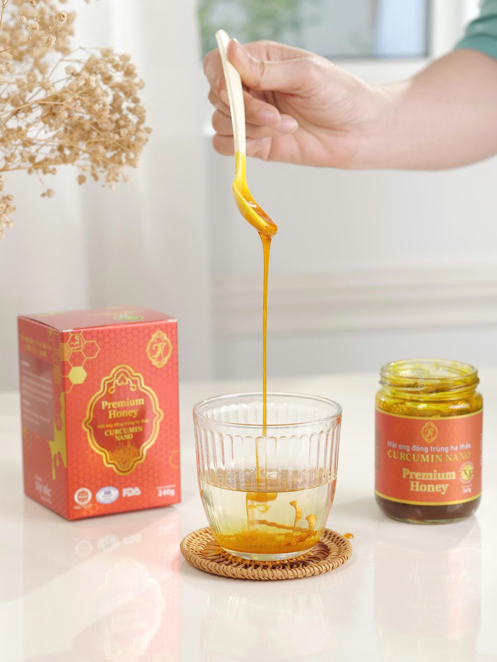 Mật ong đông trùng hạ thảo Curcumin Nano (Hũ 240g)