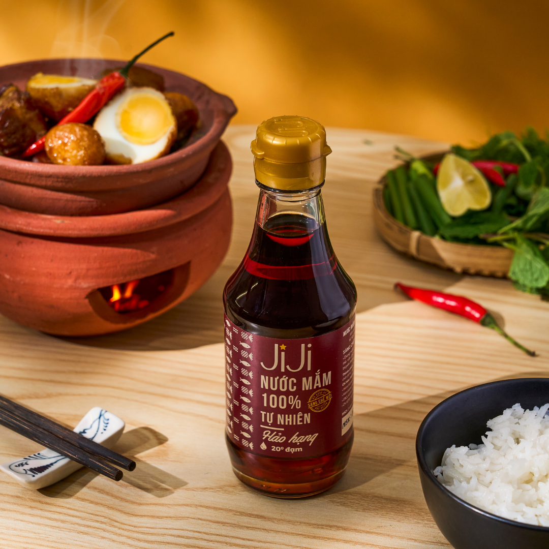 Nước mắm tự nhiên JI JI Hảo hạng 20 đạm 200ml