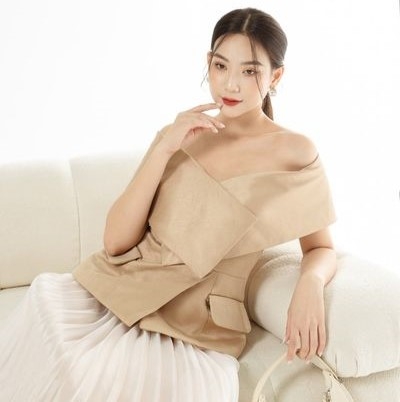 Set váy Áo Vest bệt vai Hebe