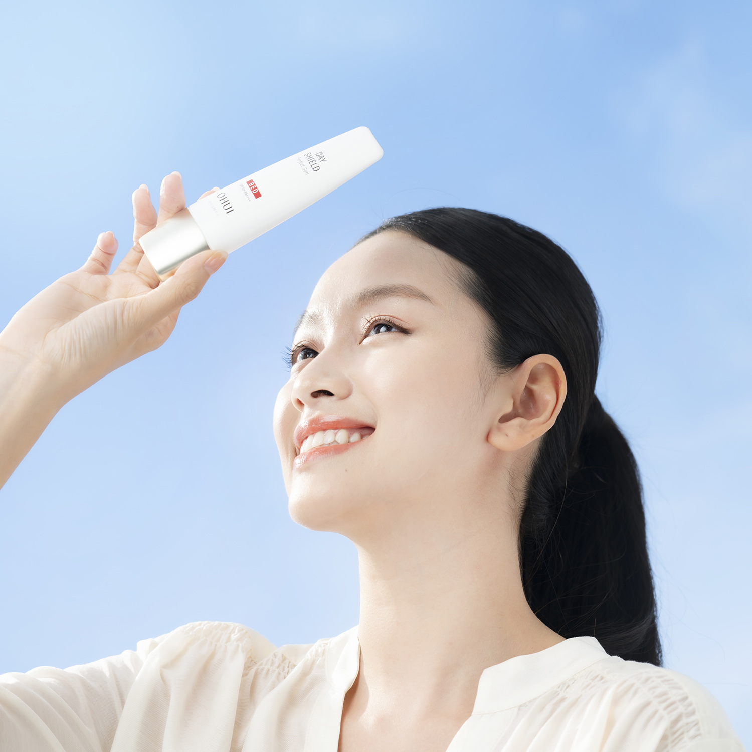 Kem chống nắng OHUI RED có UV cao, ngăn bụi bẩn, chống thấm nước và giúp giảm vết ửng đỏ - 50ml - 3