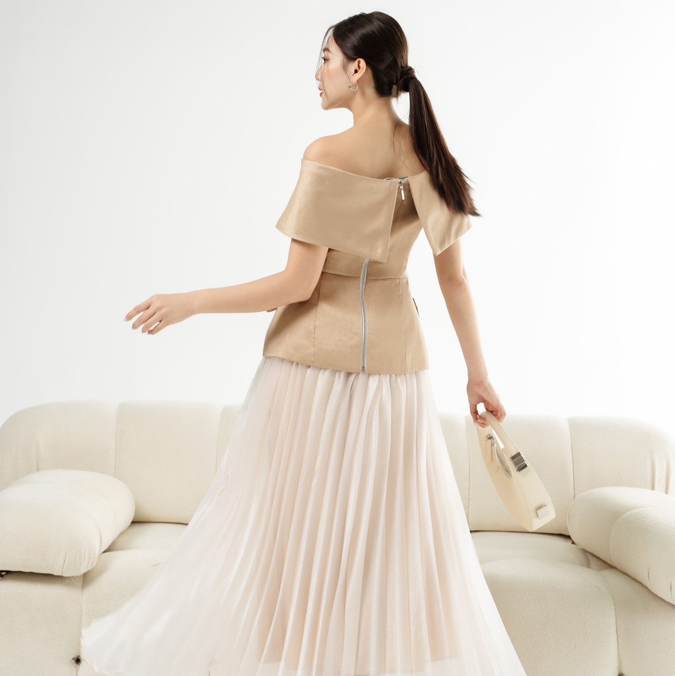 Set váy Áo Vest bệt vai Hebe