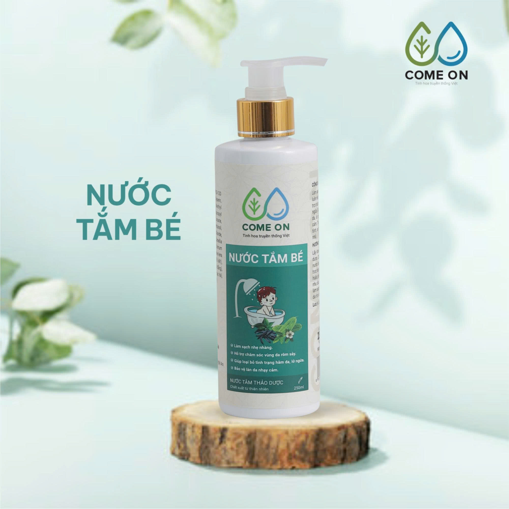 Nước tắm bé thảo dược COME ON làm sạch, mát da, ngừa rôm sảy 250ml